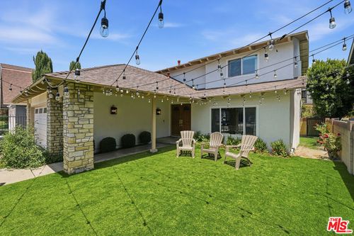 5516 Bluebell Ave, Valley Village, CA, 91607-1910 | Card Image