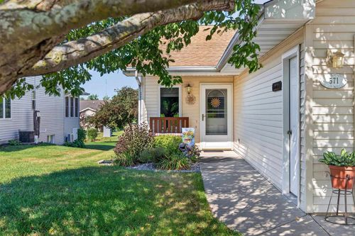 571 N Wisconsin Street, Berlin, WI, 54923 | Card Image