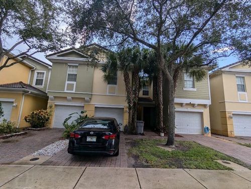 999 Pipers Cay Dr, West Palm Beach, FL, 33415-4008 | Card Image