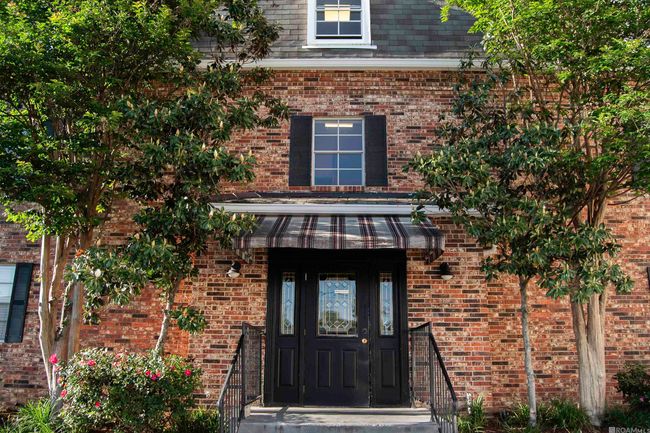 APT-200 - 4735 Government St, Condo with 1 bedrooms, 1 bathrooms and 2 parking in Baton Rouge LA | Image 4
