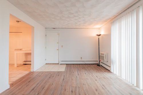 205-10 Josephine St, North Providence, RI, 02904-5512 | Card Image