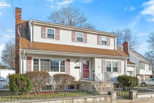 35 Fells Avenue Ter, Medford, MA, 02155-1913 | Card Image