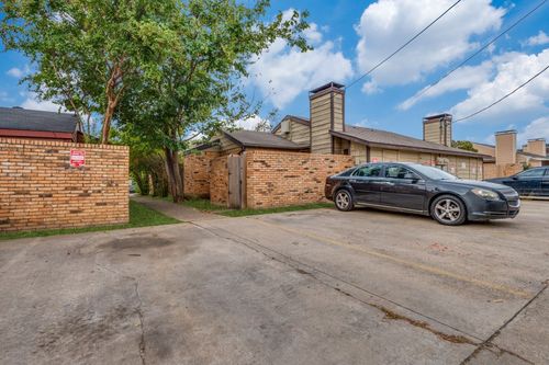 3932-3930 Portland St, Irving, TX, 75038-6652 | Card Image