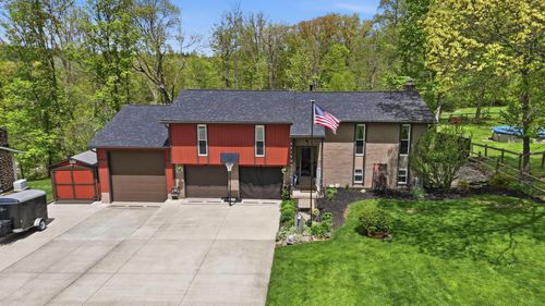 447 Deer Trail Dr, Thornville, OH, 43076-8842 | Card Image