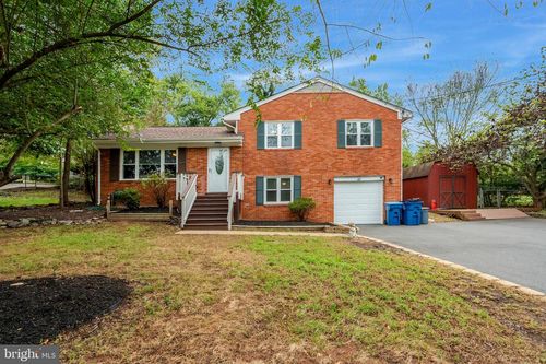 8419 Impalla Dr, MANASSAS, VA, 20110-3806 | Card Image