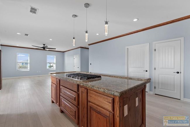1013 Tarpon Ave, House other with 5 bedrooms, 4 bathrooms and null parking in Port Isabel TX | Image 25