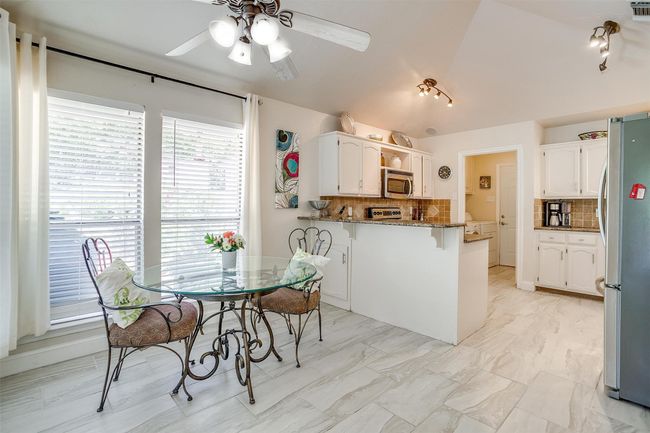 107 Sundance Ct, House other with 4 bedrooms, 2 bathrooms and null parking in Hudson Oaks TX | Image 15