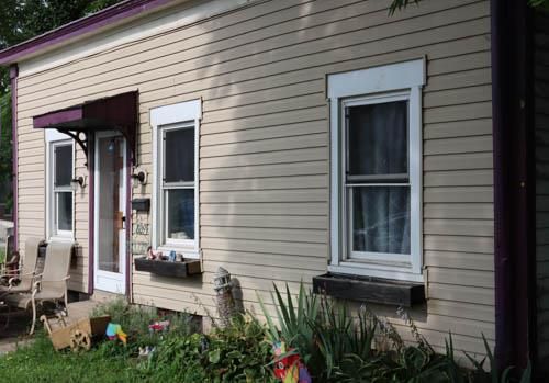 809 Mill St, Brookville, IN, 47012-1140 | Card Image