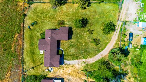 3915 1st Ln E, Parma, ID, 83660-6156 | Card Image
