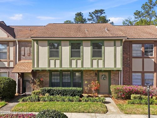 8153 Sutton Pl N, JACKSONVILLE, FL, 32217-4407 | Card Image