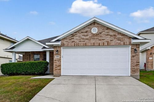 7914 Brinson Ct, Converse, TX, 78109-3642 | Card Image