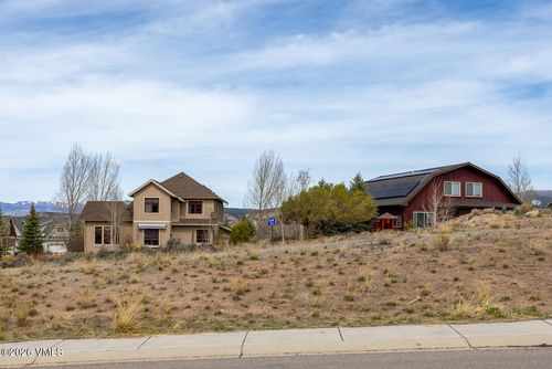 223 Tomahawk Dr, Gypsum, CO, 81637 | Card Image