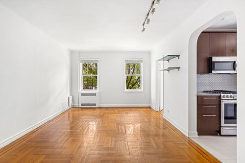 3r-601 E 19th St, Brooklyn, NY, 11226-7336 | Card Image