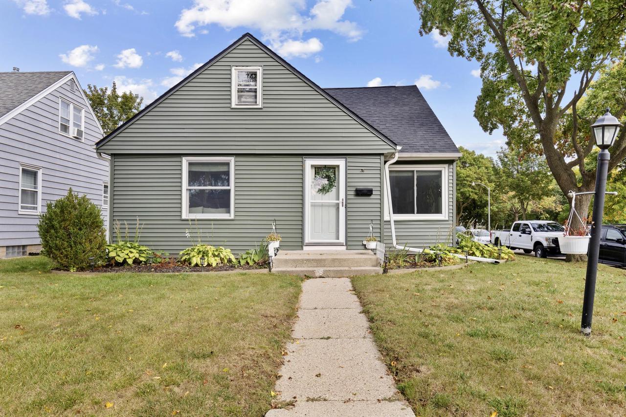 87th St, Milwaukee, WI 53222