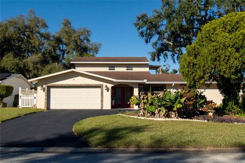 701 58th Ave S, St Petersburg, FL, 33705-5522 | Card Image