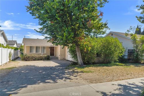 18224 Acre St, Northridge, CA, 91325-3030 | Card Image