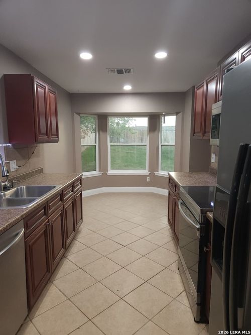 5005 Crestwood Dr, Schertz, TX, 78108-2183 | Card Image