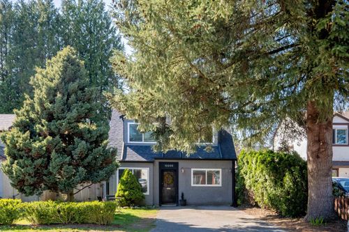 12005 Mcintyre Court, House other with 3 bedrooms, 1 bathrooms and 2 parking in Maple Ridge BC | Card Image