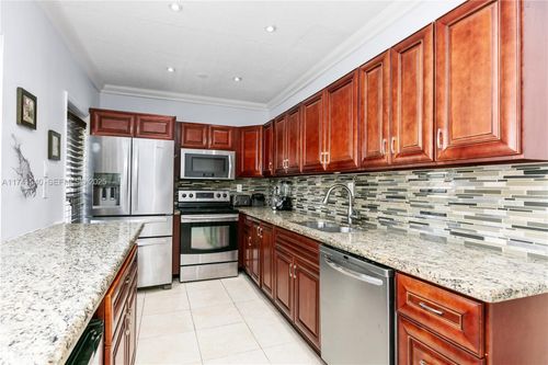 211-3131 S Ocean Dr, Hallandale Beach, FL, 33009-6580 | Card Image