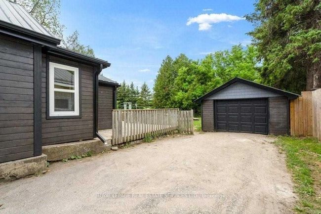2834 County Rd 124, House other with 3 bedrooms, 2 bathrooms and 5 parking in Duntroon ON | Image 6