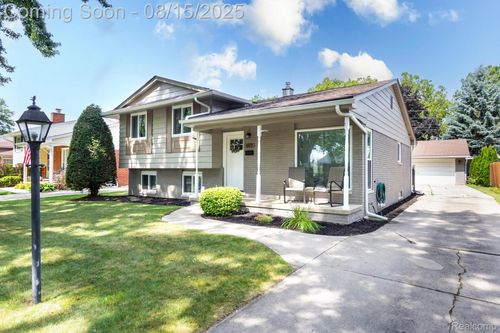 693 Shenandoah Dr, Clawson, MI, 48017-3003 | Card Image