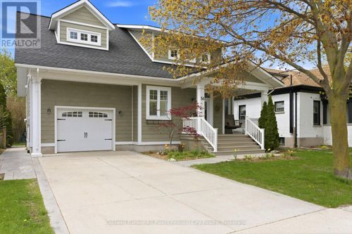 56 Wellington St S, Goderich, ON, N7A3S7 | Card Image