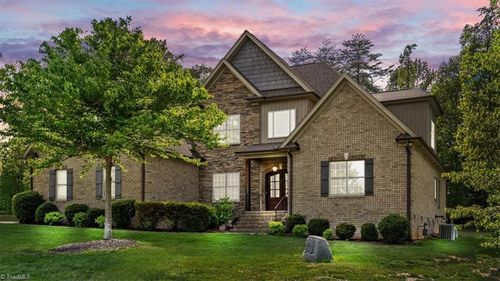7711 Northern Estates Pt, Greensboro, NC, 27455-8425 | Card Image