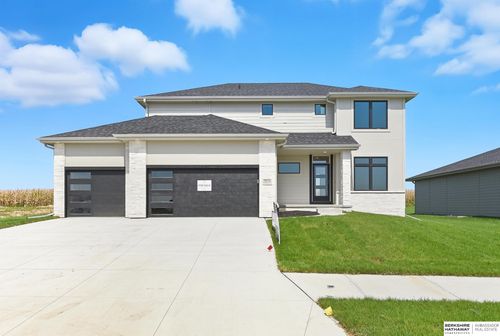 20714 Vernon Ave, Elkhorn, NE, 68022 | Card Image