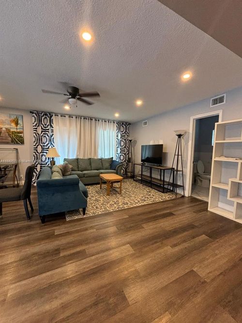 3-1509 N Andrews Ave, Fort Lauderdale, FL, 33311-5559 | Card Image