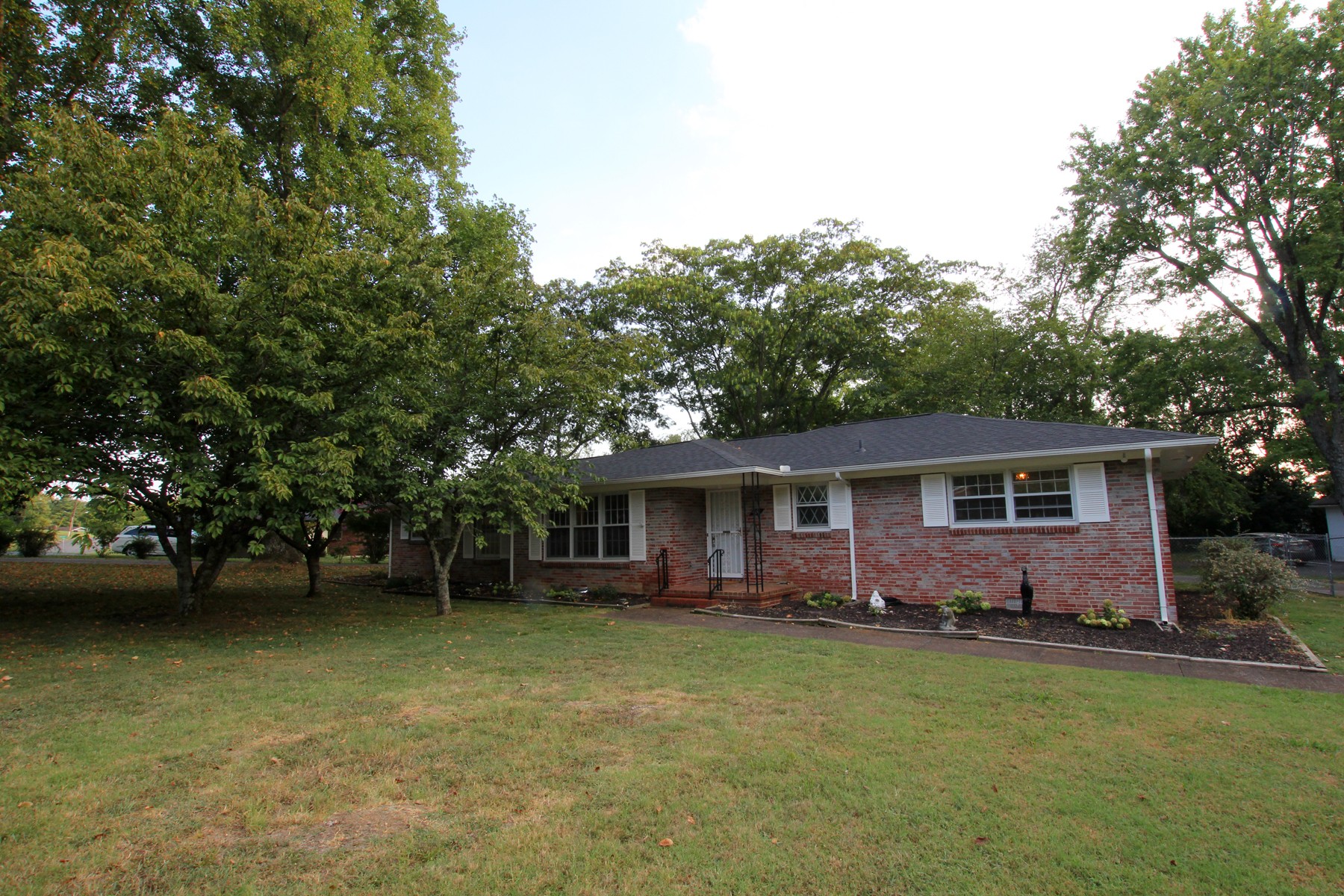 Rushwood Dr, Murfreesboro, TN 37130