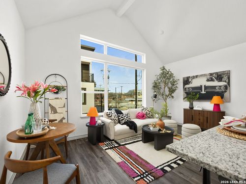 113-310 W Evergreen St, San Antonio, TX, 78212-5402 | Card Image