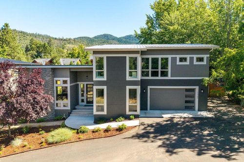 1369 Tolman Creek Rd, Ashland, OR, 97520-3654 | Card Image