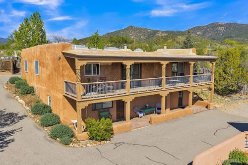 424 Apodaca Hill St, Santa Fe, NM, 87501-5902 | Card Image