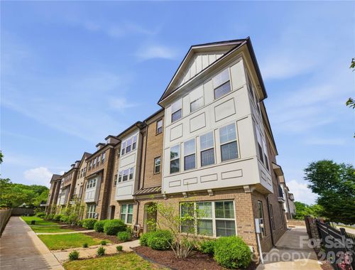 1105 Towns Hill Way, Charlotte, NC, 28209-3077 | Card Image