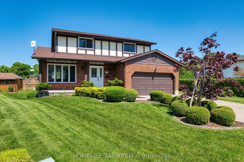 475 Victoria Ave S, Listowel, ON, N4W3N7 | Card Image