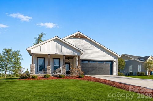 4555 Bristol Dr, Morganton, NC, 28655-6497 | Card Image