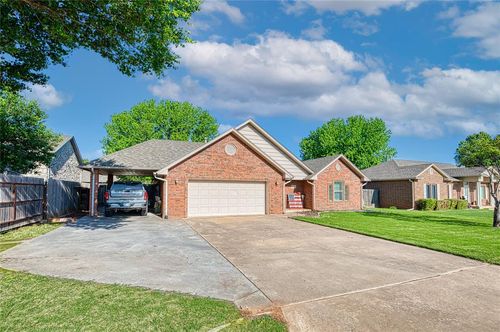 313 Sondra Dr, Elk City, OK, 73644-1237 | Card Image