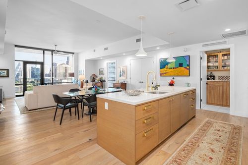 apt-1306-70 Rainey St, Austin, TX, 78701-4739 | Card Image