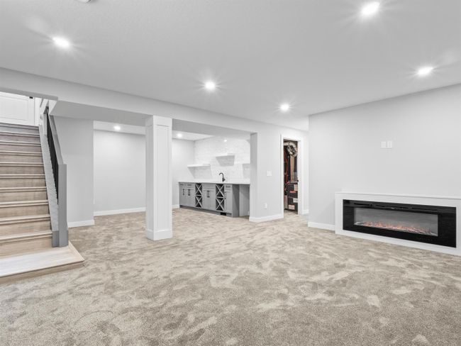 2731 Conrad Dr Nw, House detached with 5 bedrooms, 3 bathrooms and 2 parking in Calgary AB | Image 33