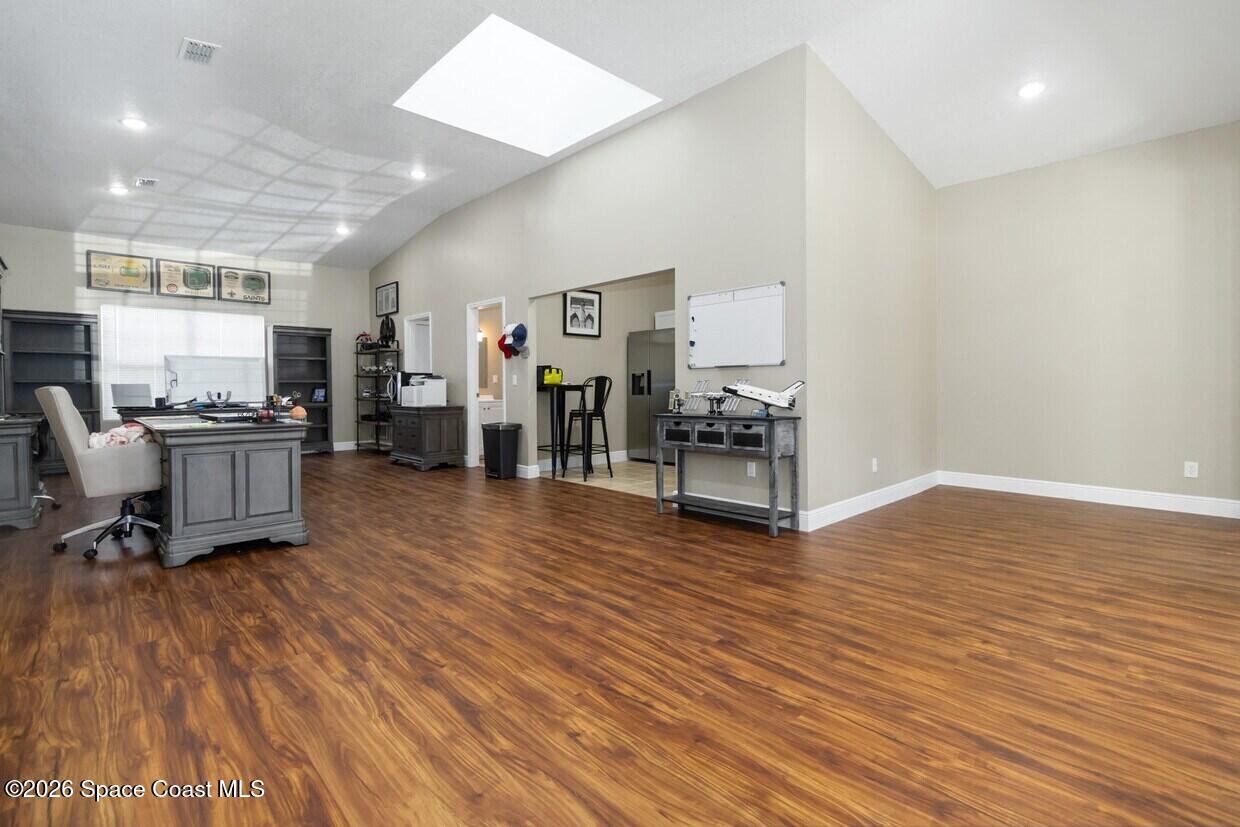Commercial Lease in Malabar