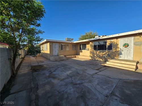 125 George Pl, Las Vegas, NV, 89106-2733 | Card Image