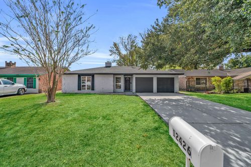 12426 Enchanted Path Dr, Houston, TX, 77044-1318 | Card Image