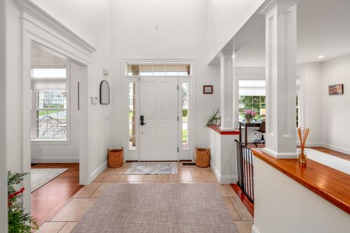 62 Crispin Dr, South Burlington, VT, 05403-4469 | Card Image
