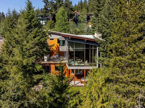 7452 Treetop Lane, Whistler, BC, V8E0E9 | Card Image