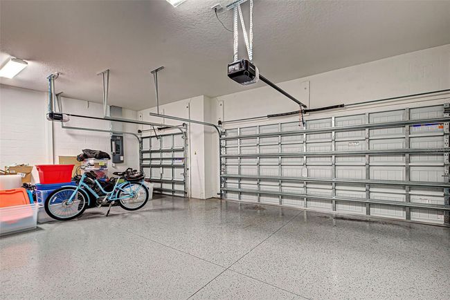 3 car garage | Image 42