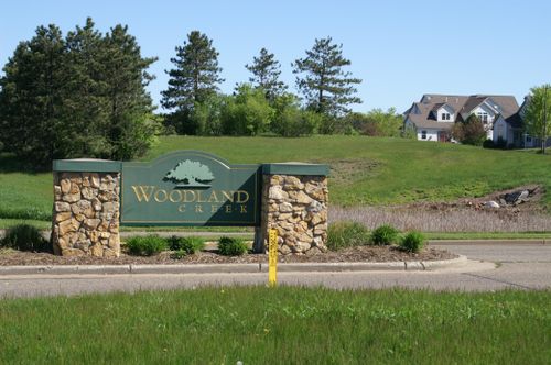 1401 Creekwood Dr, New Richmond, WI, 54017-2580 | Card Image