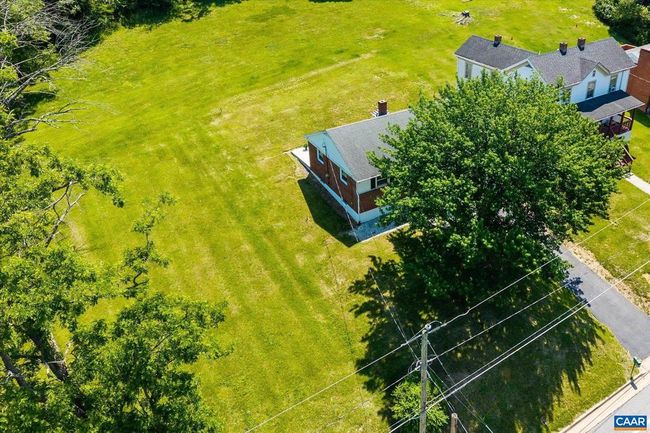 1321 E Main St, House other with 3 bedrooms, 1 bathrooms and null parking in WAYNESBORO VA | Image 33