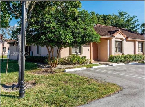 6552 Nw 172nd Ln, Hialeah, FL, 33015-4644 | Card Image