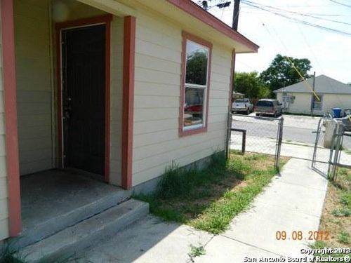 1-433 Amires Pl, San Antonio, TX, 78237-1234 | Card Image