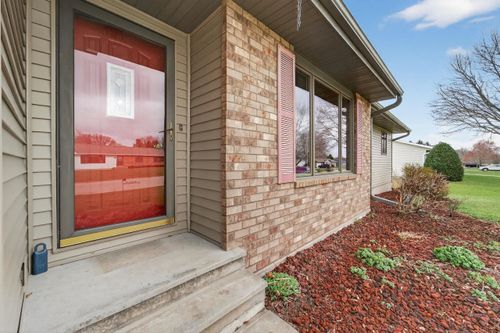 588 Washington Street, MONTICELLO, WI, 53570 | Card Image